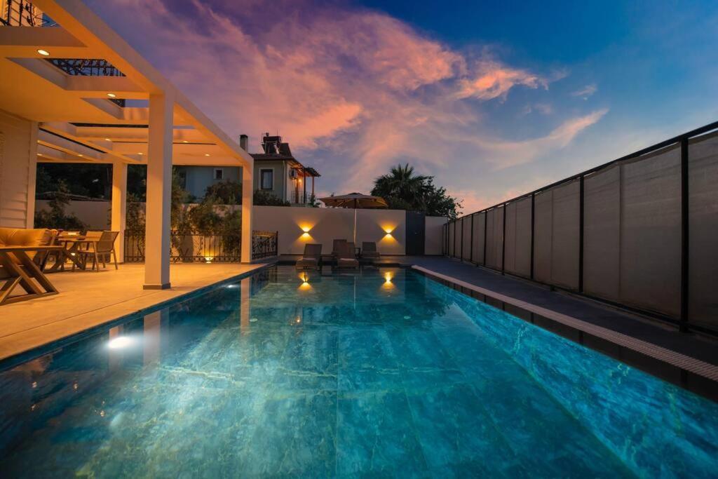 Havuzlu Korunakli Jakuzili Villa Fethiye Exterior photo
