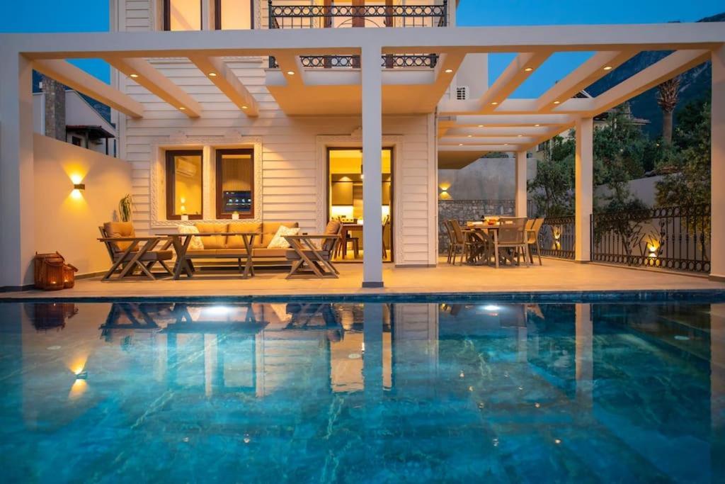 Havuzlu Korunakli Jakuzili Villa Fethiye Exterior photo